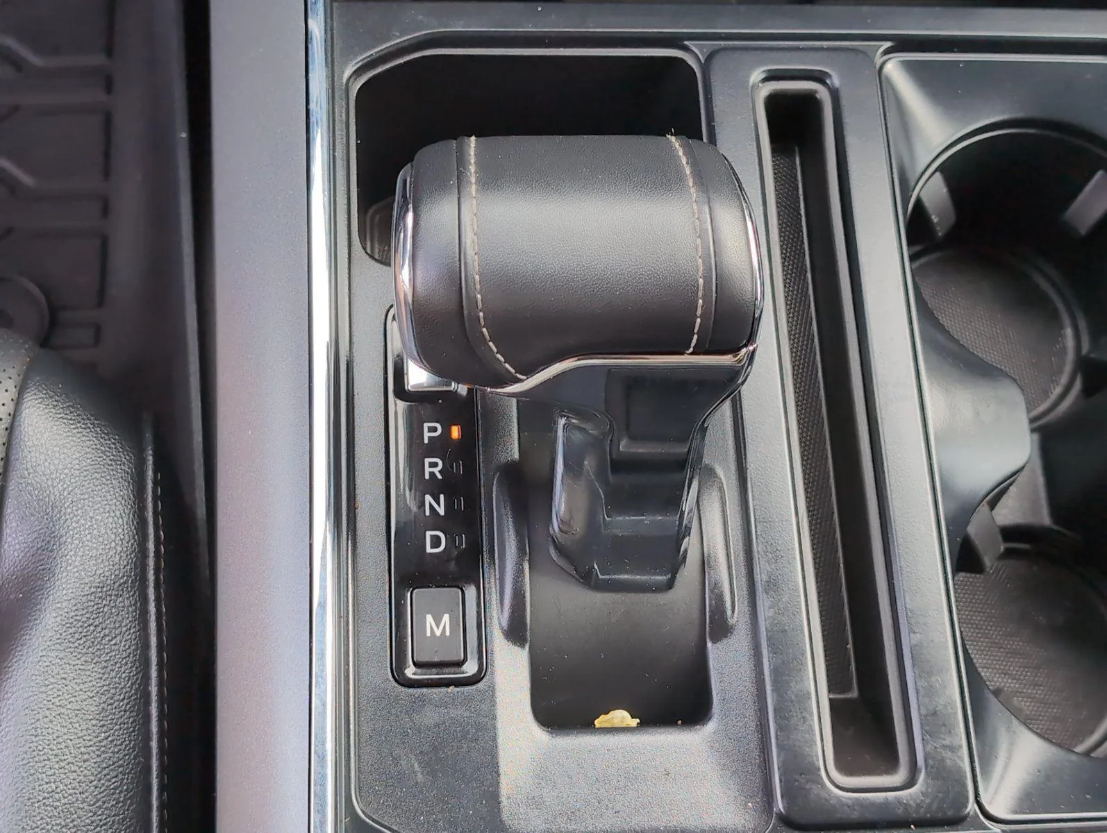 Used 2023 Iconic Silver Ford LARIAT image 26