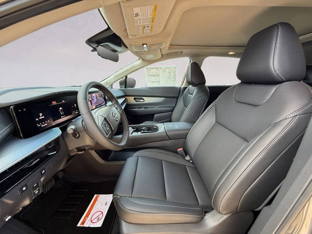New 2027 Gray Nissan SL image 10