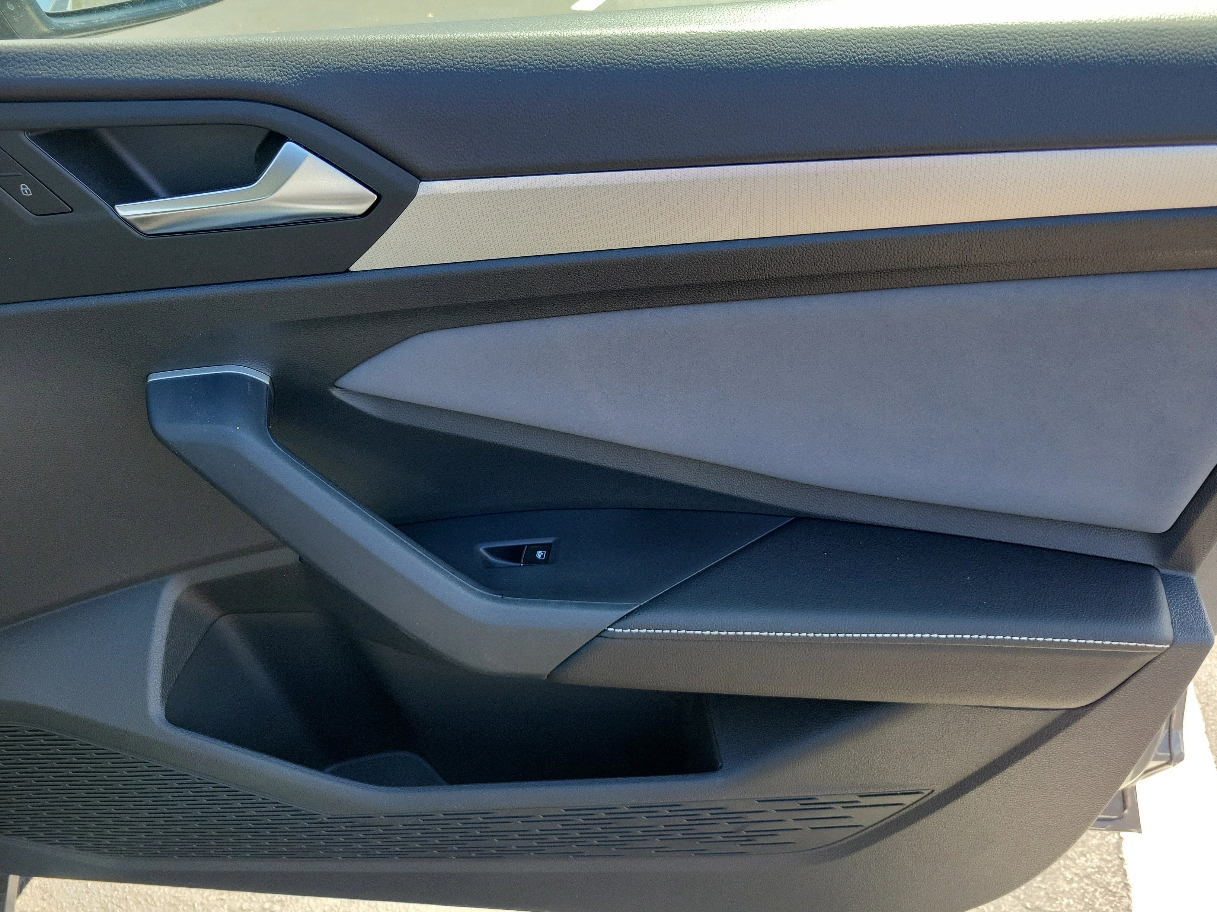 New 2026 Gray Volkswagen 1.5T SE image 8