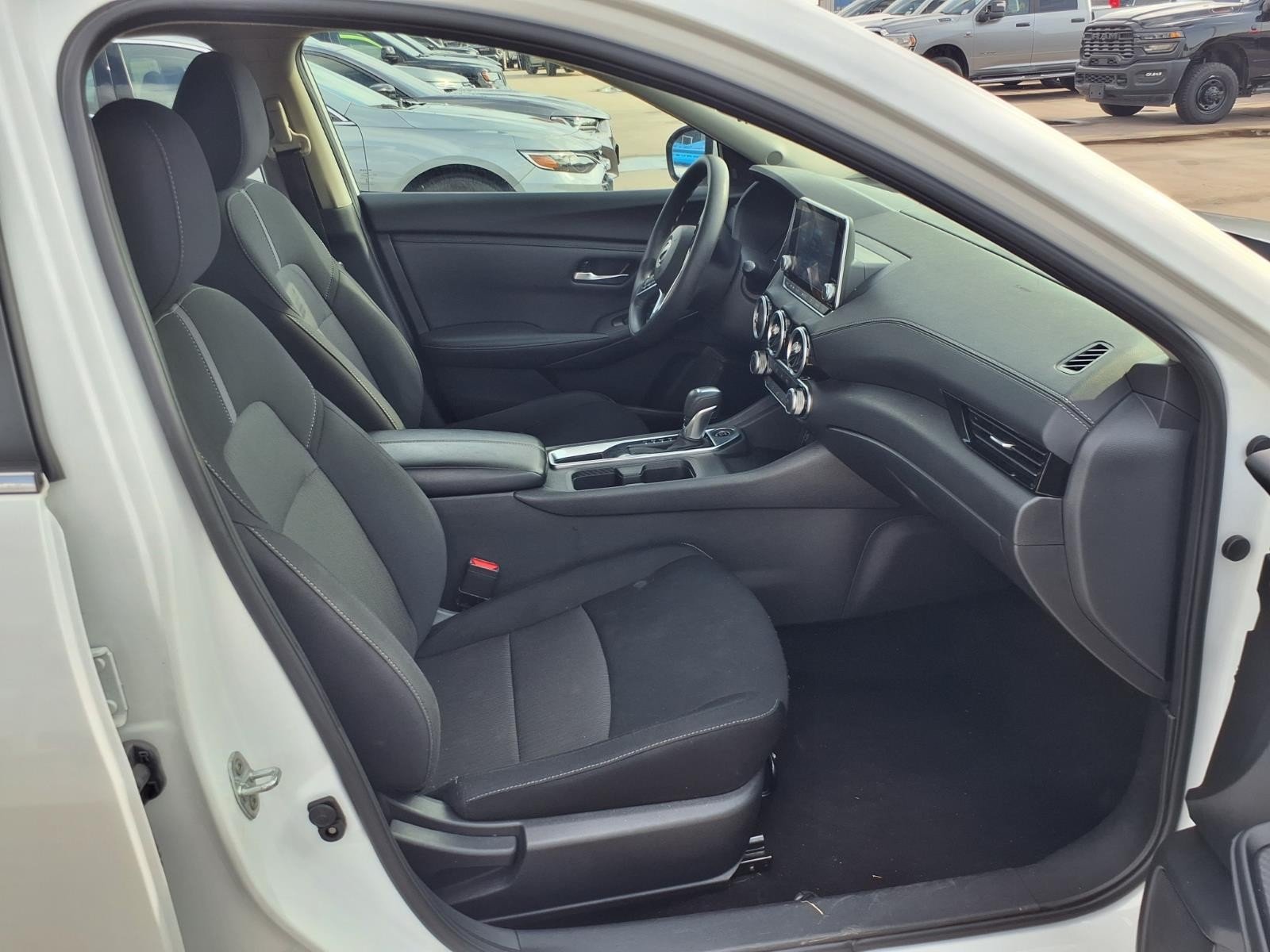 2024 Nissan Sentra SV - Photo 12