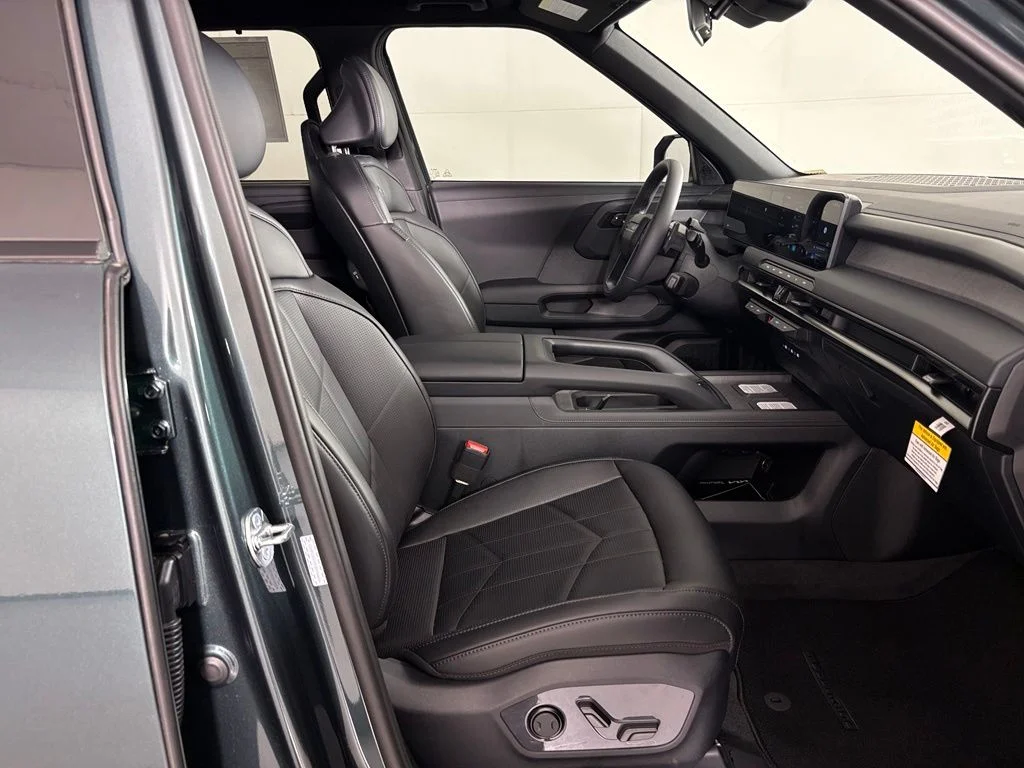 New 2027 Black Jade Green Kia X-Line EX image 48