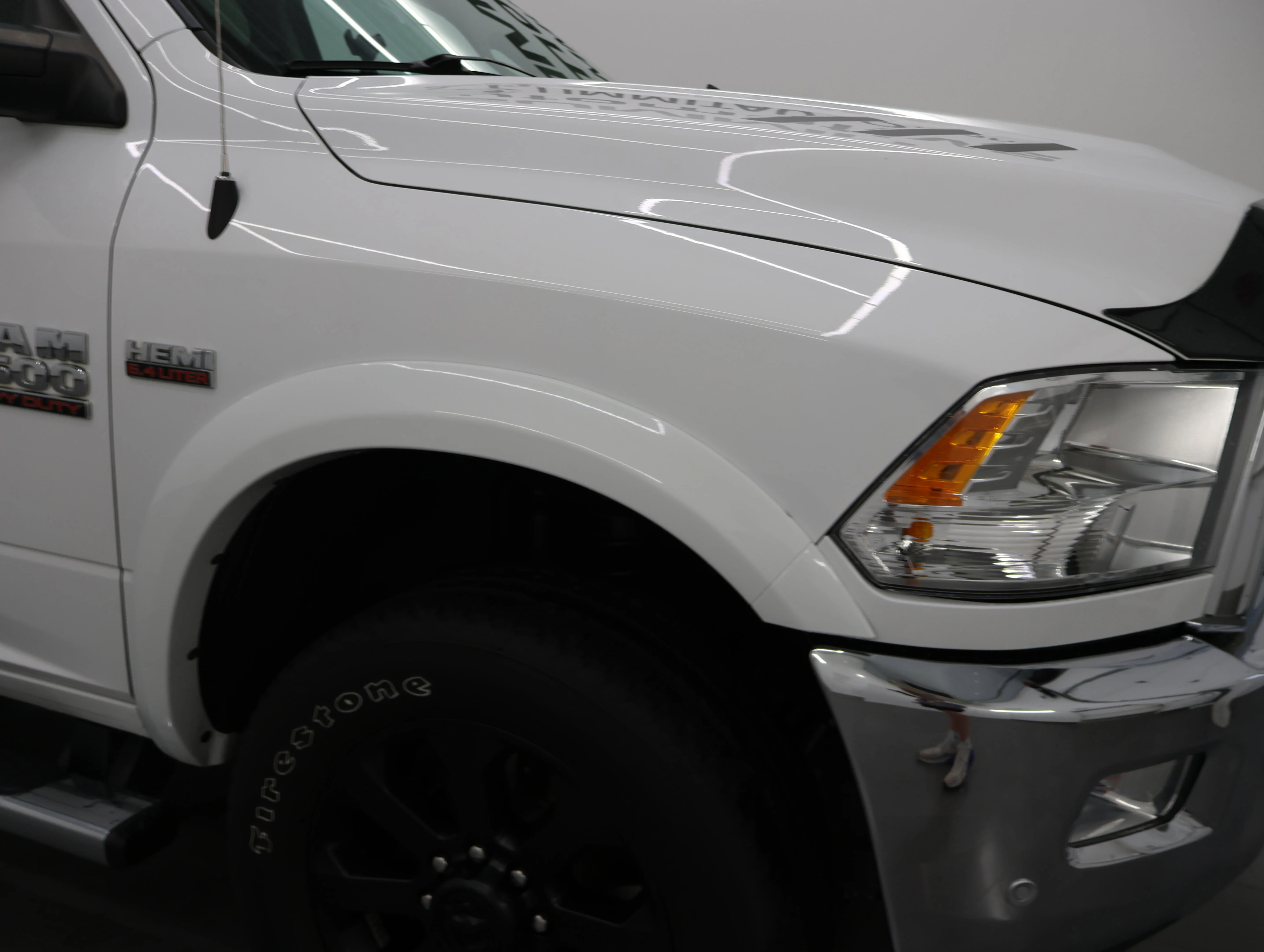 Used 2018 Bright White Clearcoat Ram Big Horn image 23