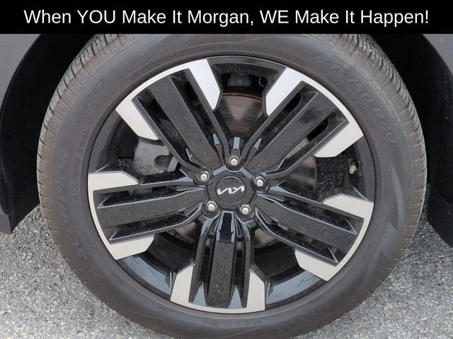 Used 2025 Black Kia SX image 13