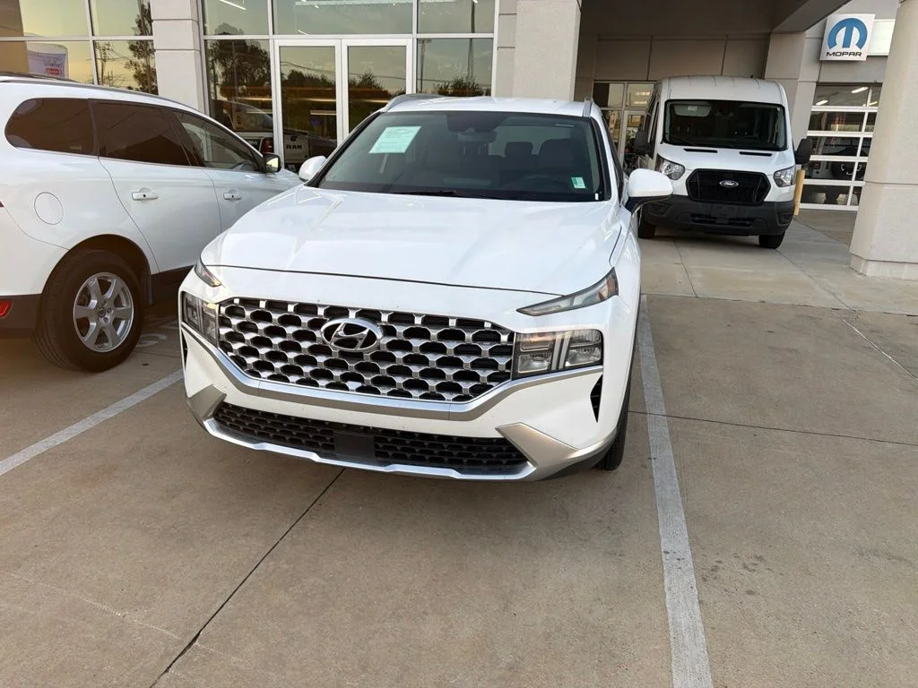 Used 2021 Gray Hyundai SEL image 4
