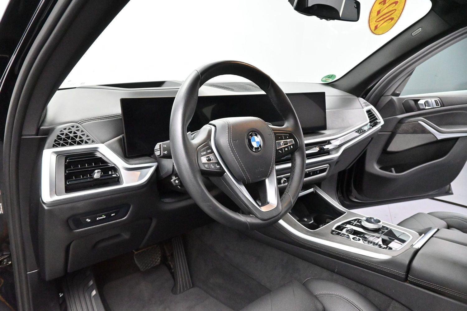 Used 2024 Carbon Black Metallic BMW xDrive40i image 18