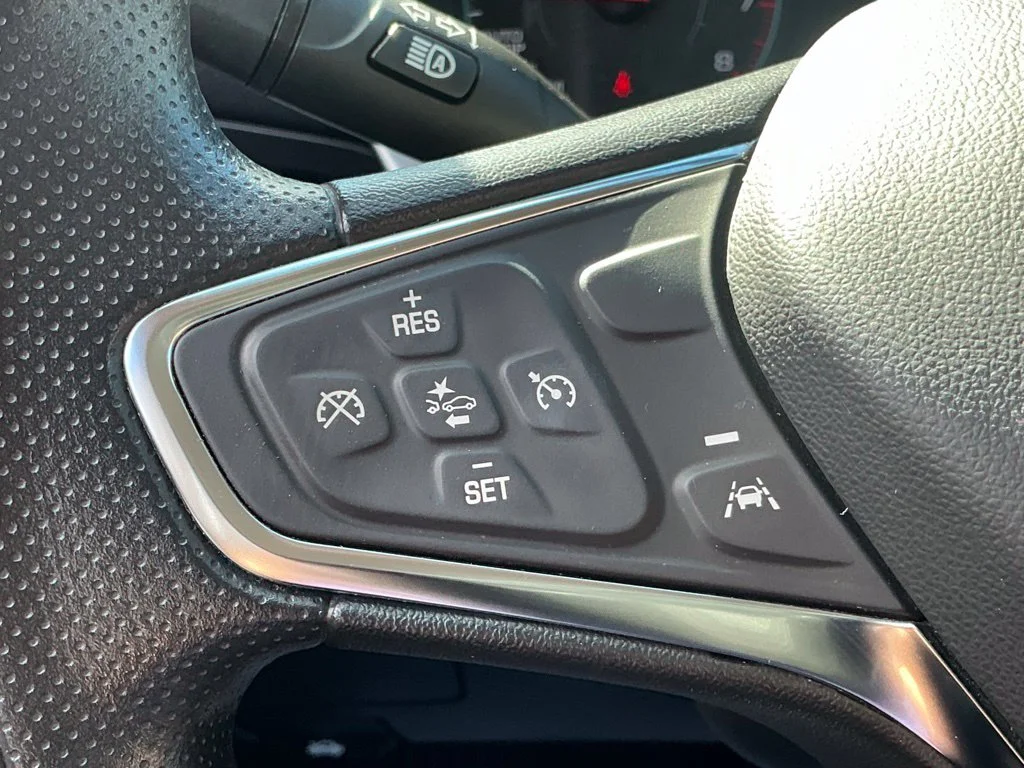 Used 2024 Gray Chevrolet LT image 31