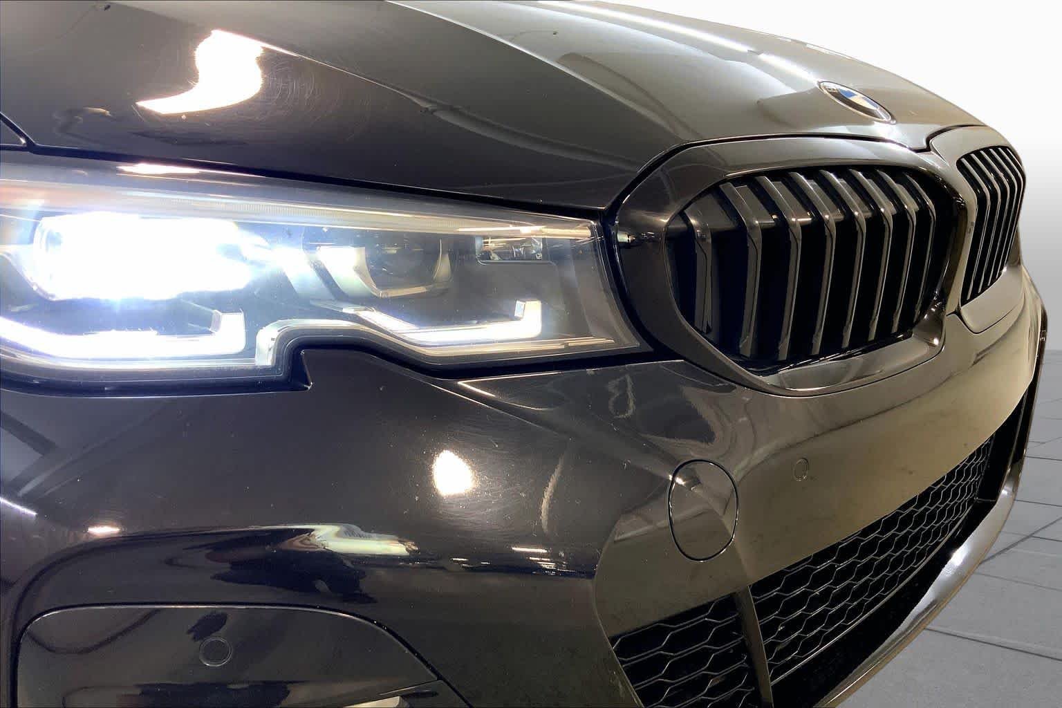 Used 2021 Black Sapphire Metallic BMW 330i xDrive image 32