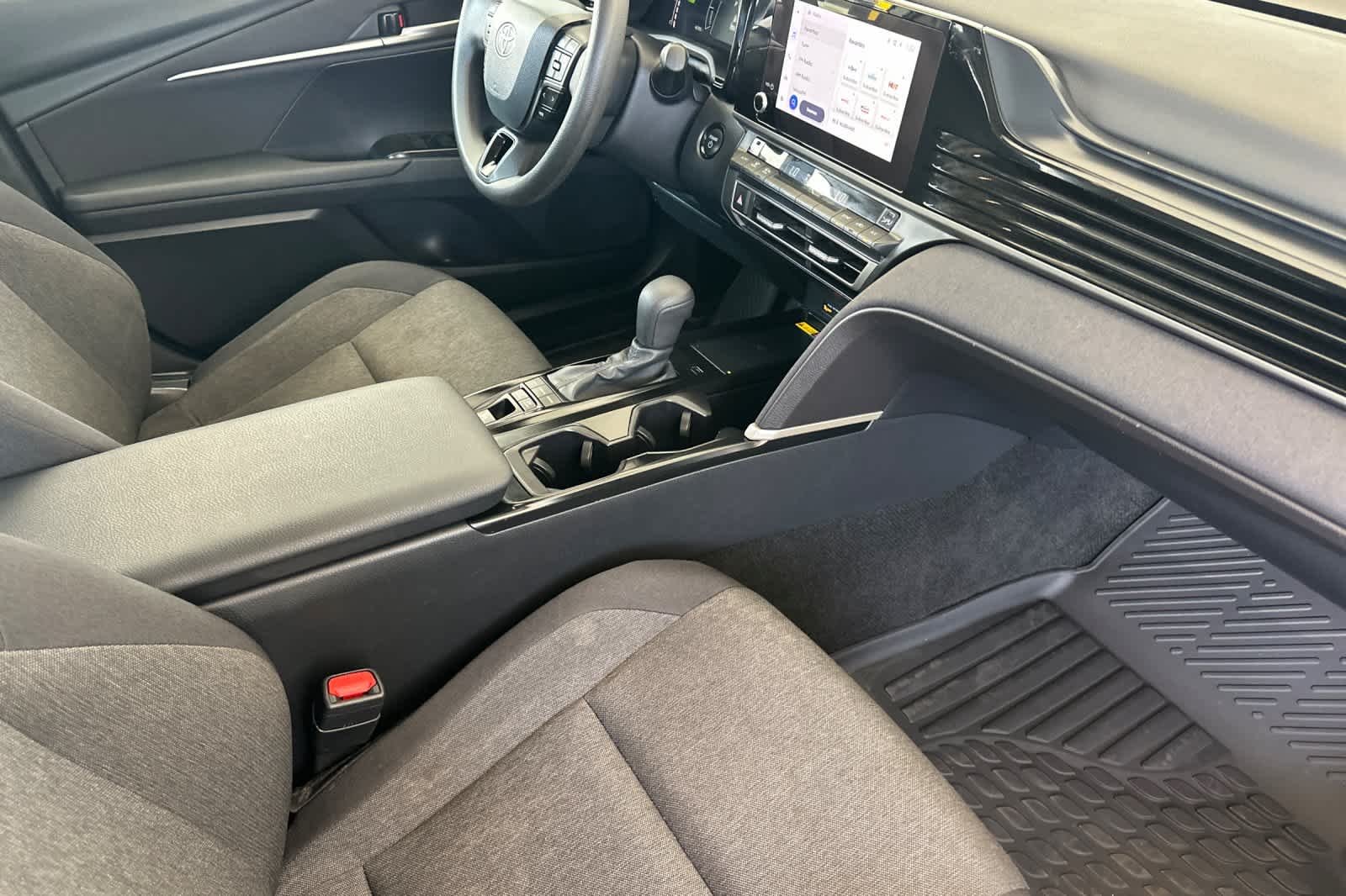 Used 2025 Ice Cap Toyota LE image 15