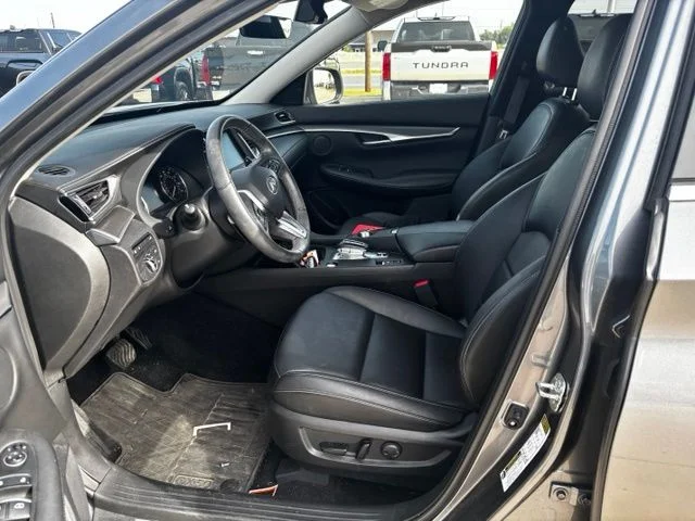 Used 2024 Gray INFINITI PURE image 8
