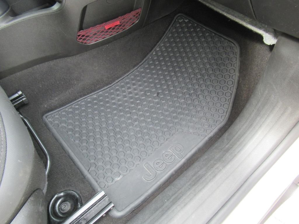 Certified Used 2023 White Jeep Trailhawk image 29