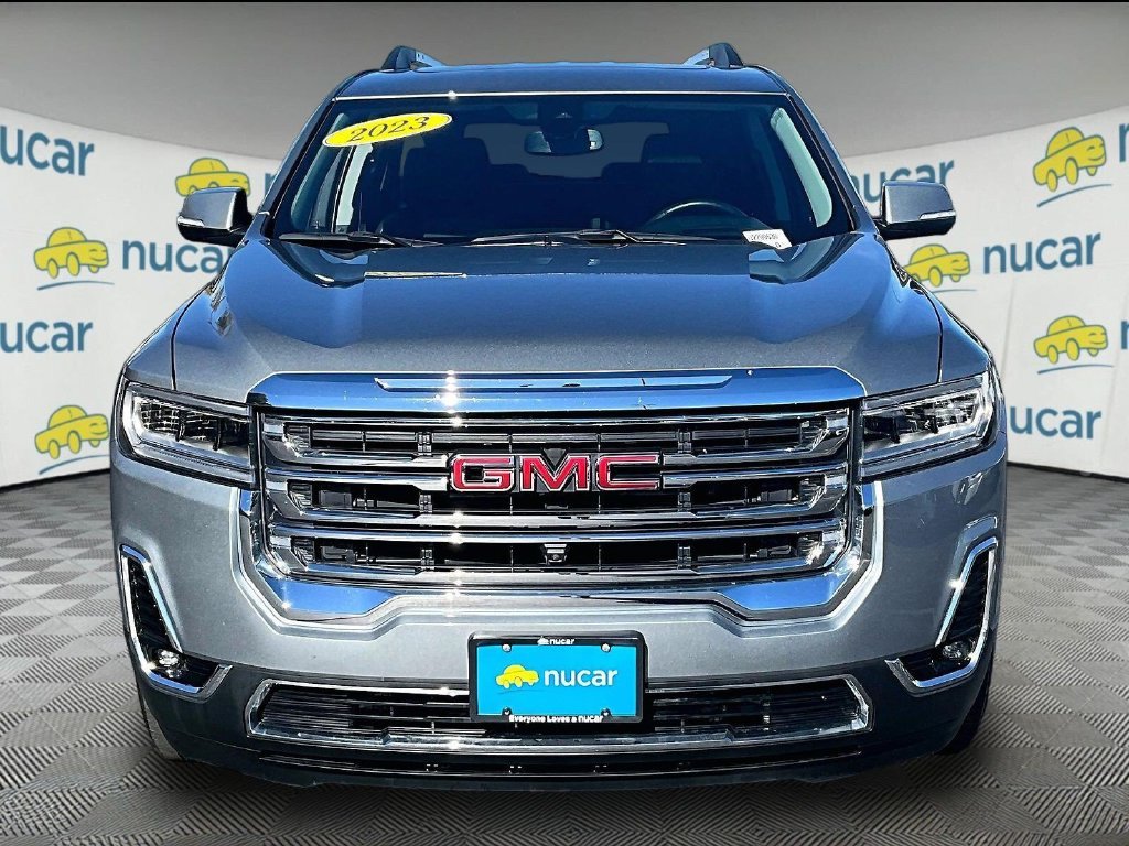 Used 2023 Silver GMC SLT image 2