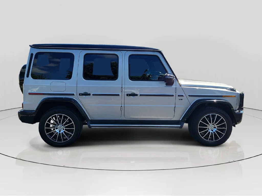 Used 2021 Blue Mercedes-Benz G 550 image 8