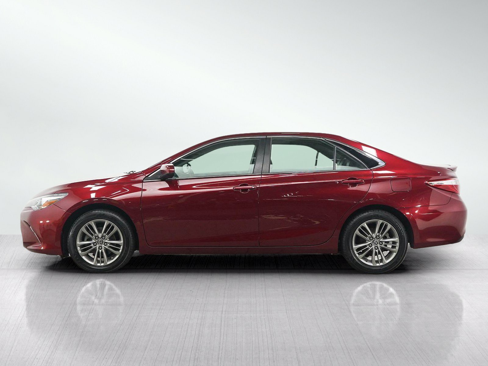 Used 2017 Toyota Camry SE with VIN 4T1BF1FK1HU740226 for sale in Minneapolis, Minnesota