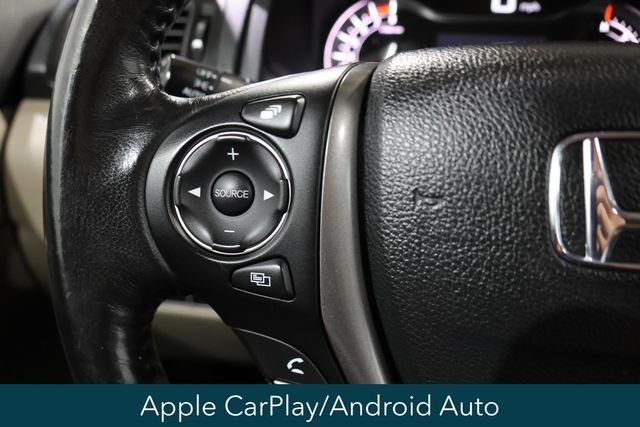 Certified Used 2018 White Honda EX-L image 19