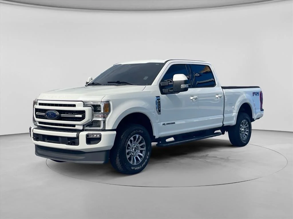 Used 2022 Star White Metallic Tri-Coat Ford LARIAT image 3