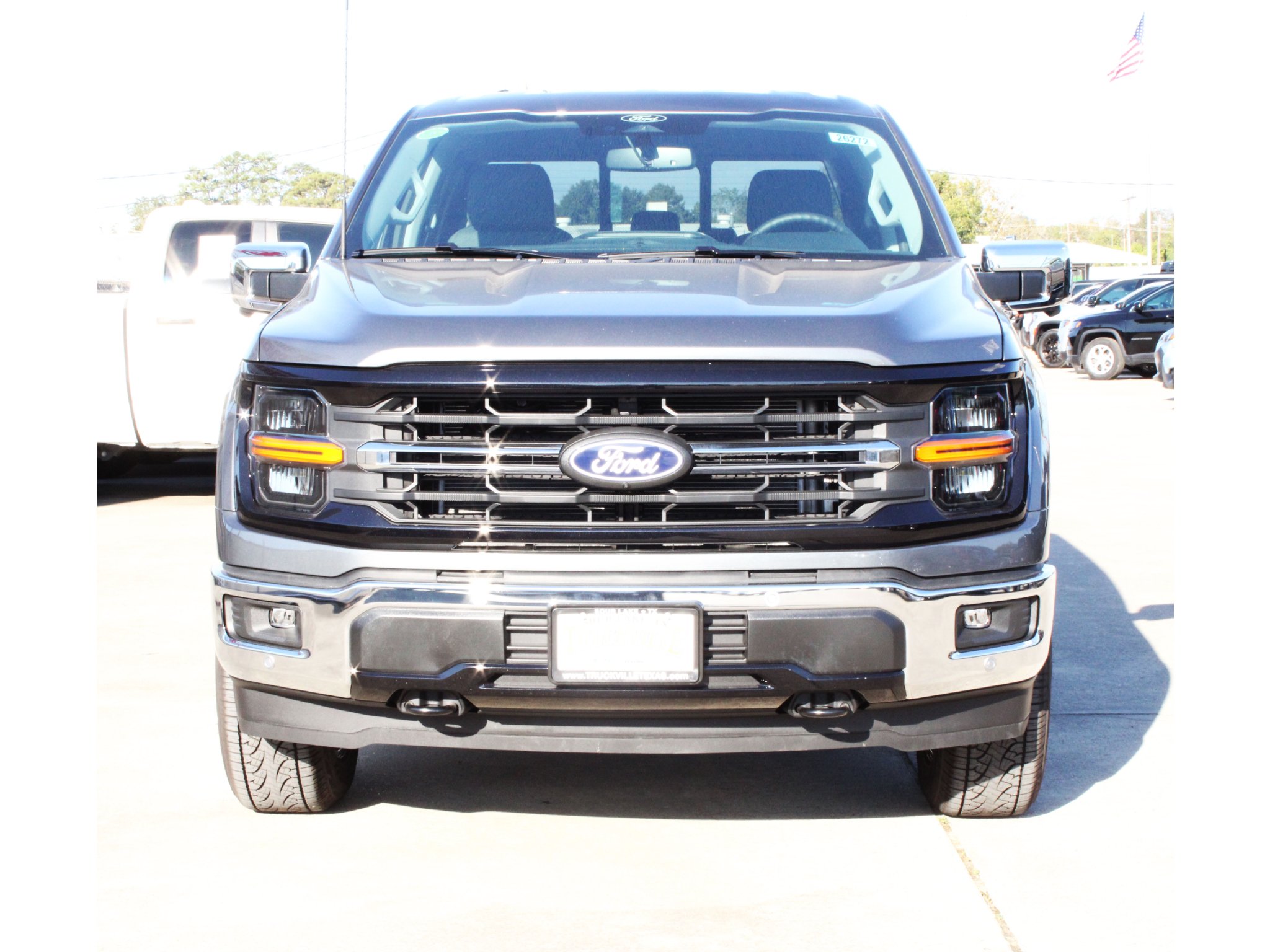 New 2026 Carbonized Gray Metallic Ford XLT image 24