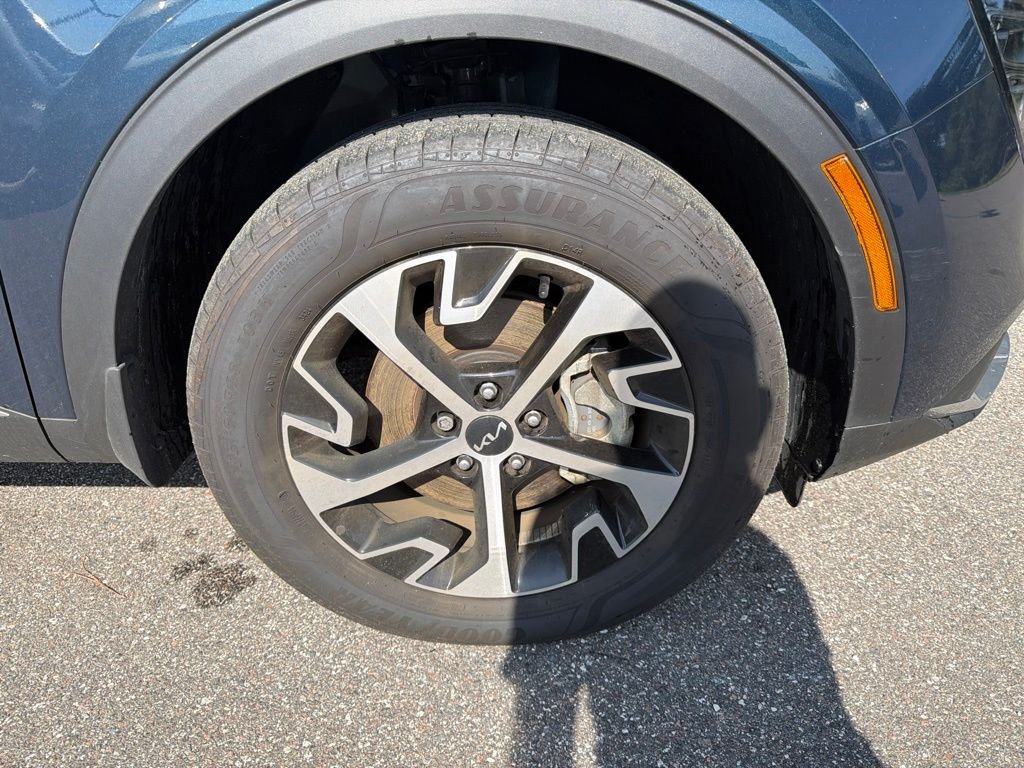 Certified Used 2025 Blue Kia EX image 25