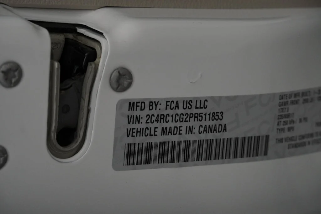 Used 2023 White Chrysler LX image 43