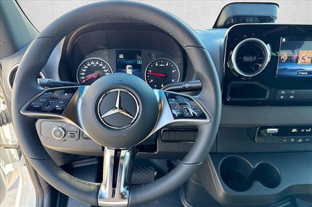 New 2026 Arctic White Mercedes-Benz  image 38
