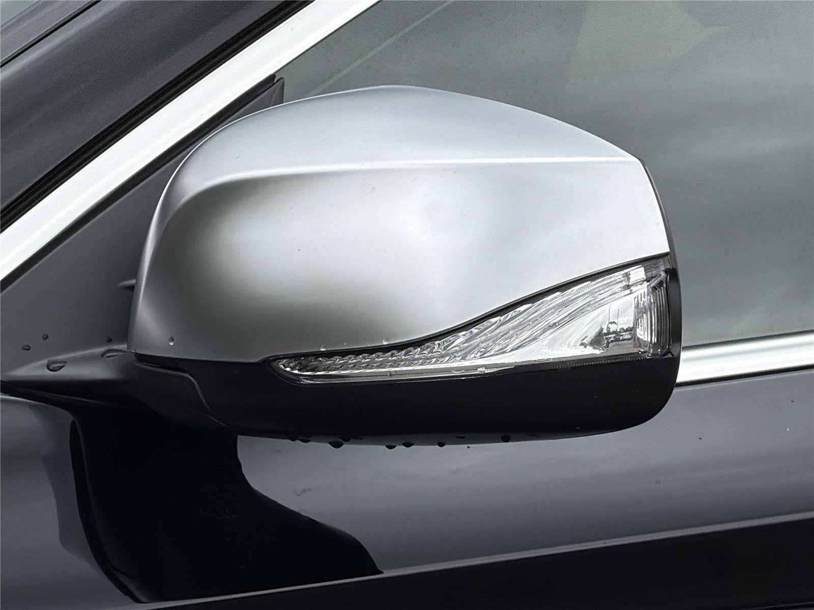 Used 2025 Black Obsidian INFINITI LUXE image 33