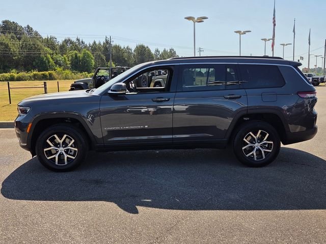 Used 2025 Gray Jeep Limited image 4