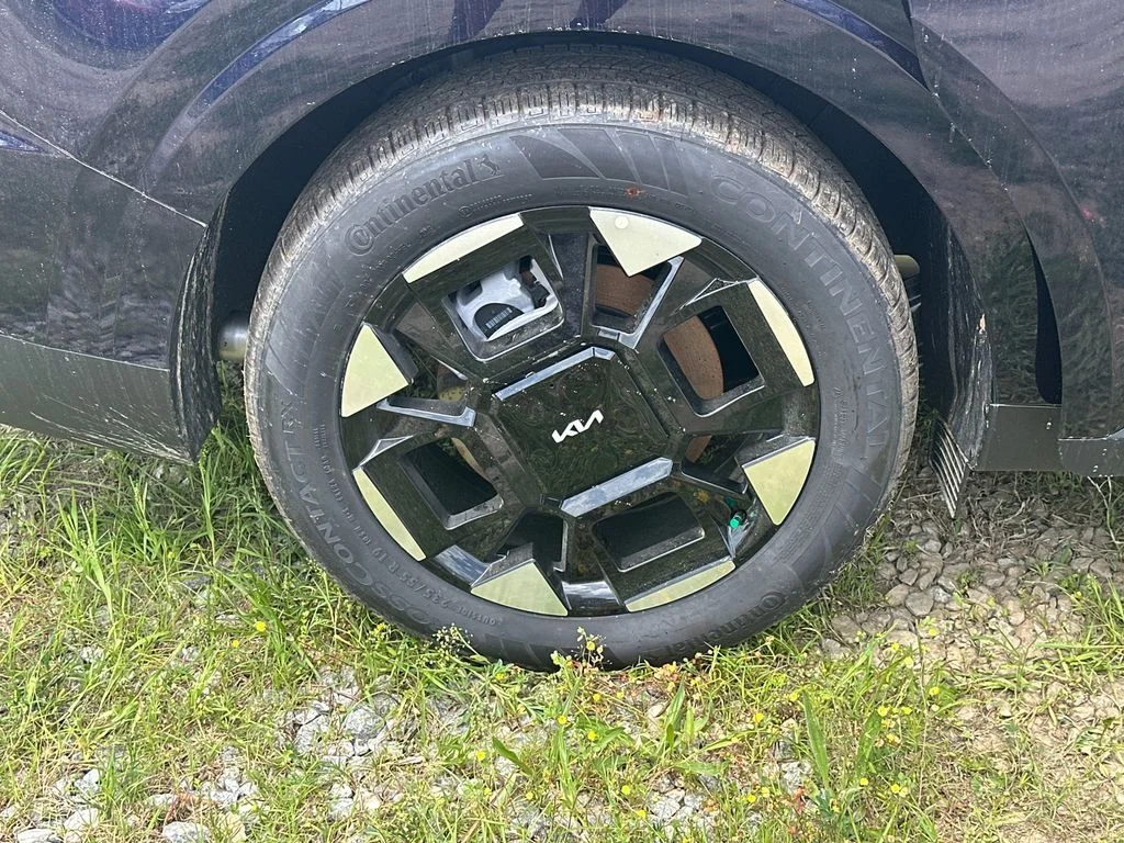 New 2026 Blue Kia EX image 16