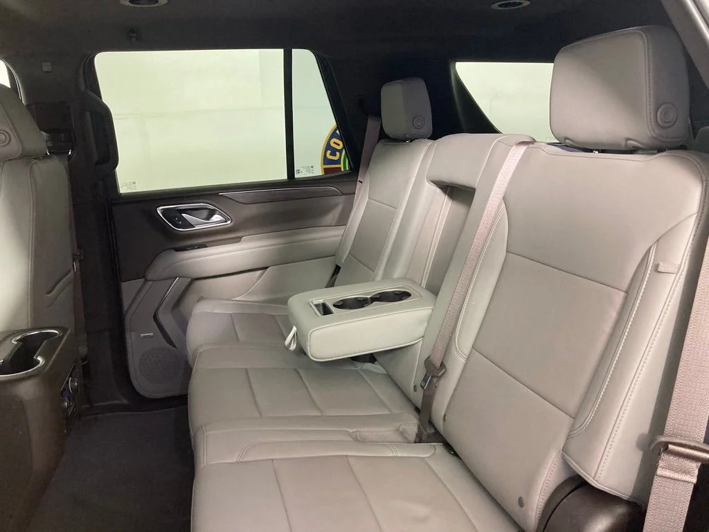 Used 2022 Gray Chevrolet Z71 image 19