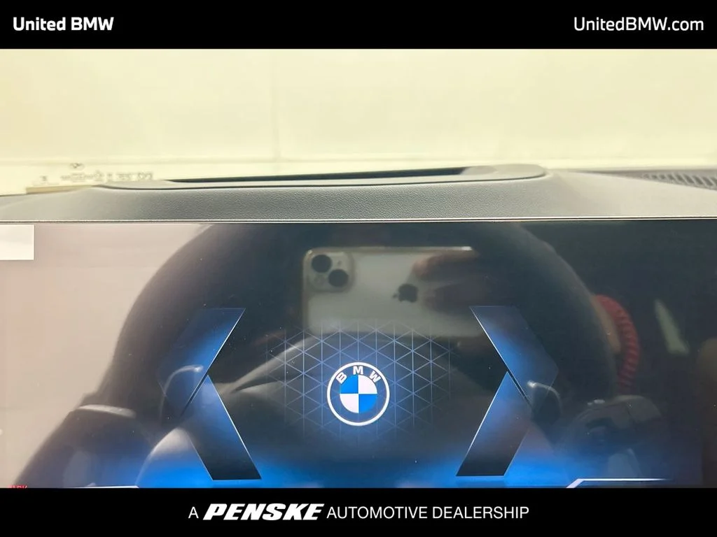 Used 2026 Manhattan Green Metallic BMW xDrive40i image 15