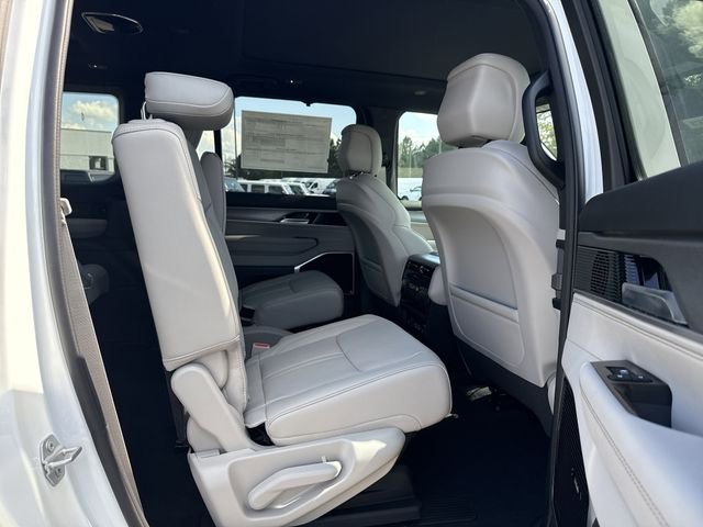 New 2026 White Jeep Limited Reserve image 17