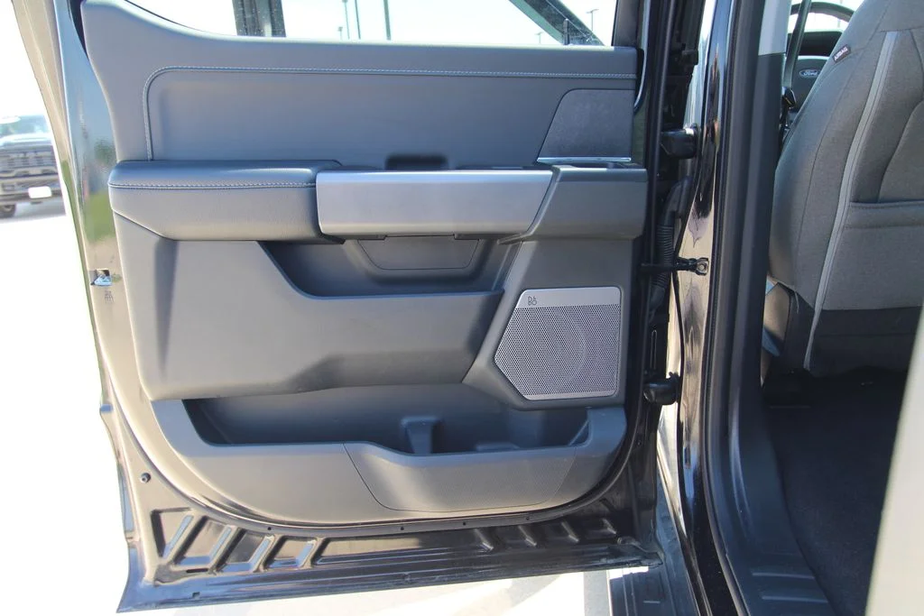 Used 2024  Ford XLT image 44