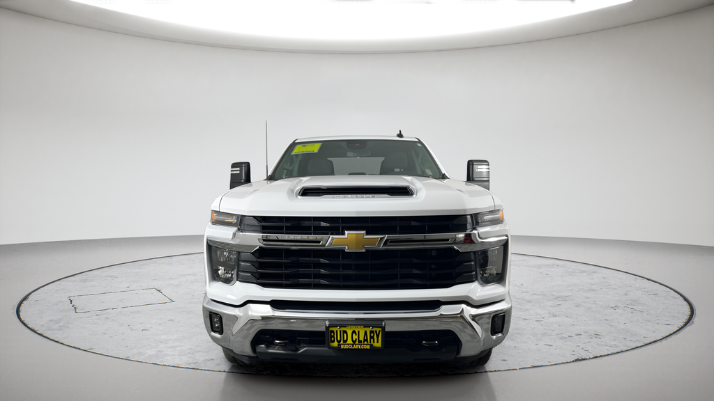 Used 2025 Summit White Chevrolet LT image 8