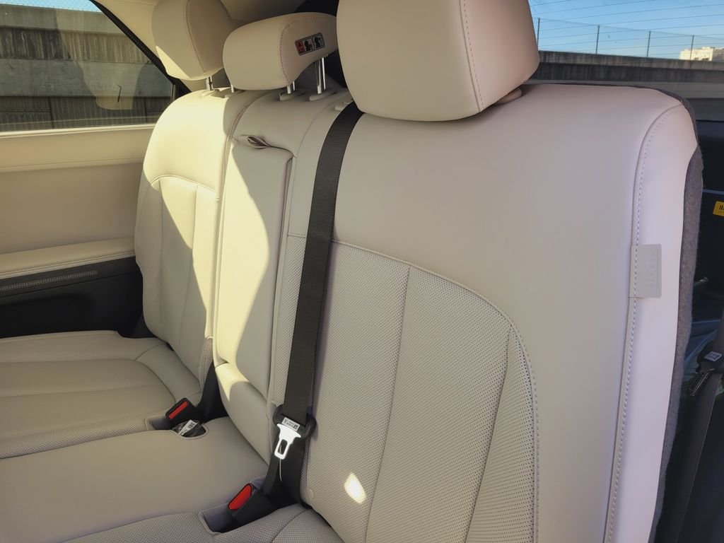 2024 Hyundai IONIQ 5 Limited - Photo 6