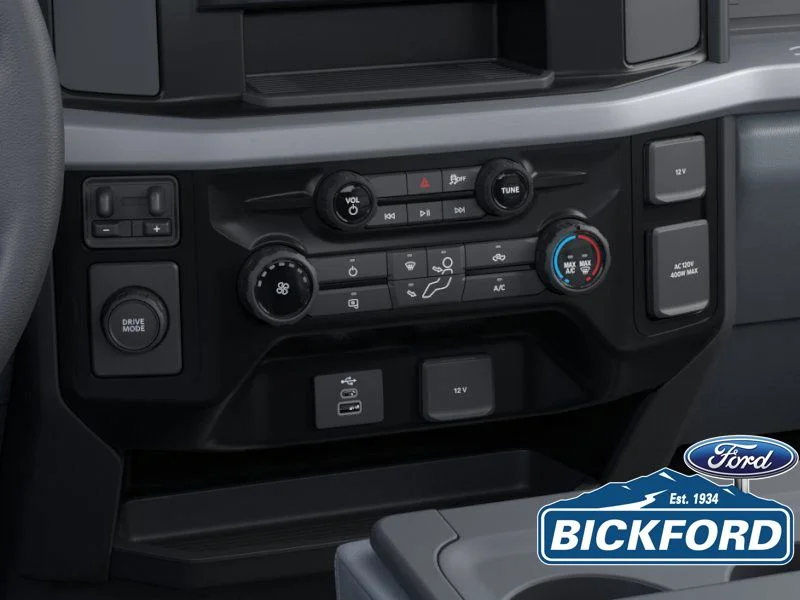 2025 Ford F-550 Super Duty Chassis Cab XL - Photo 17
