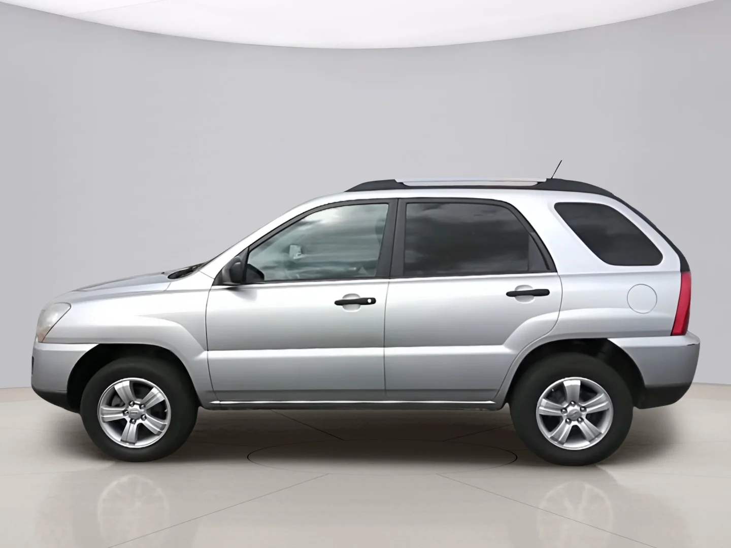 Used 2010 Silver Kia LX image 3
