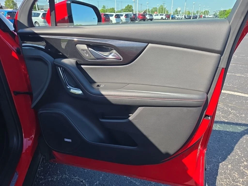 Used 2023 Red Chevrolet RS image 25