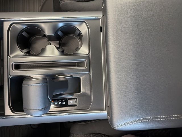 New 2026 Carbonized Gray Metallic Ford XLT image 44