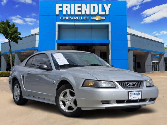 2004 Ford Mustang