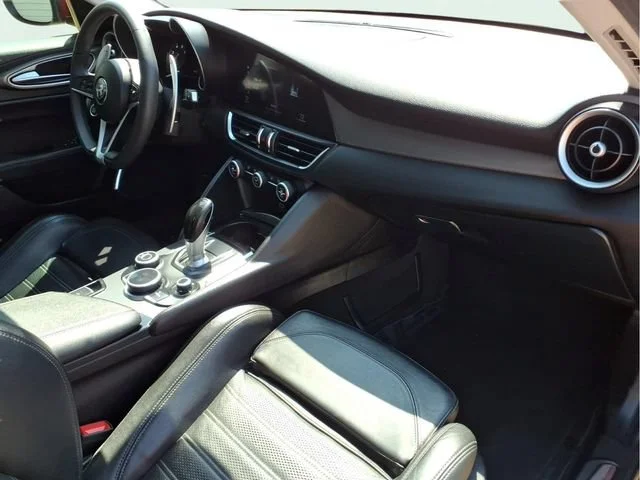 Used 2018  Alfa Romeo Ti Sport image 23