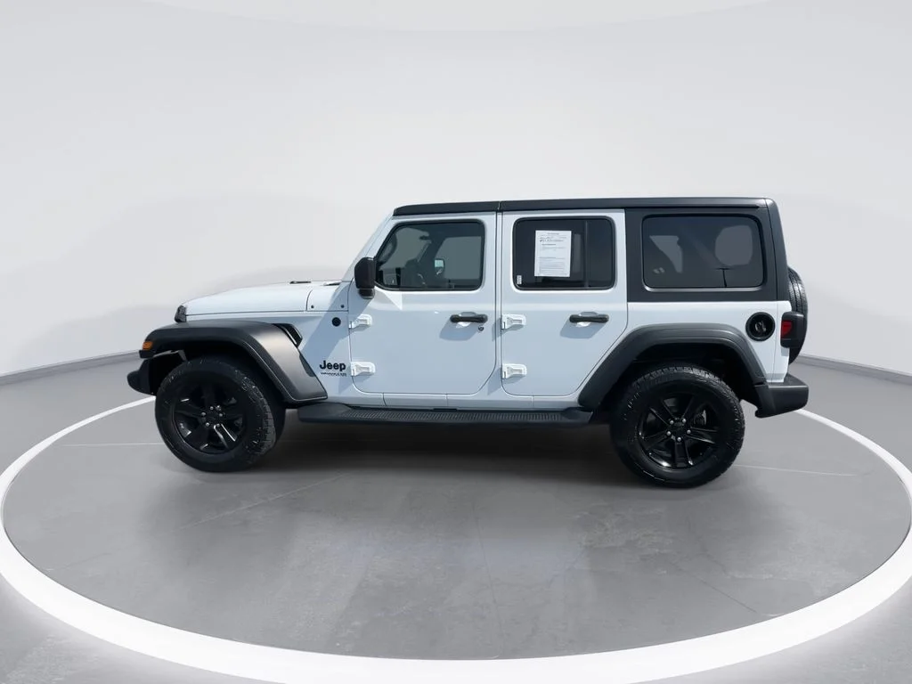 Used 2020 White Jeep Unlimited Sport Altitude image 5