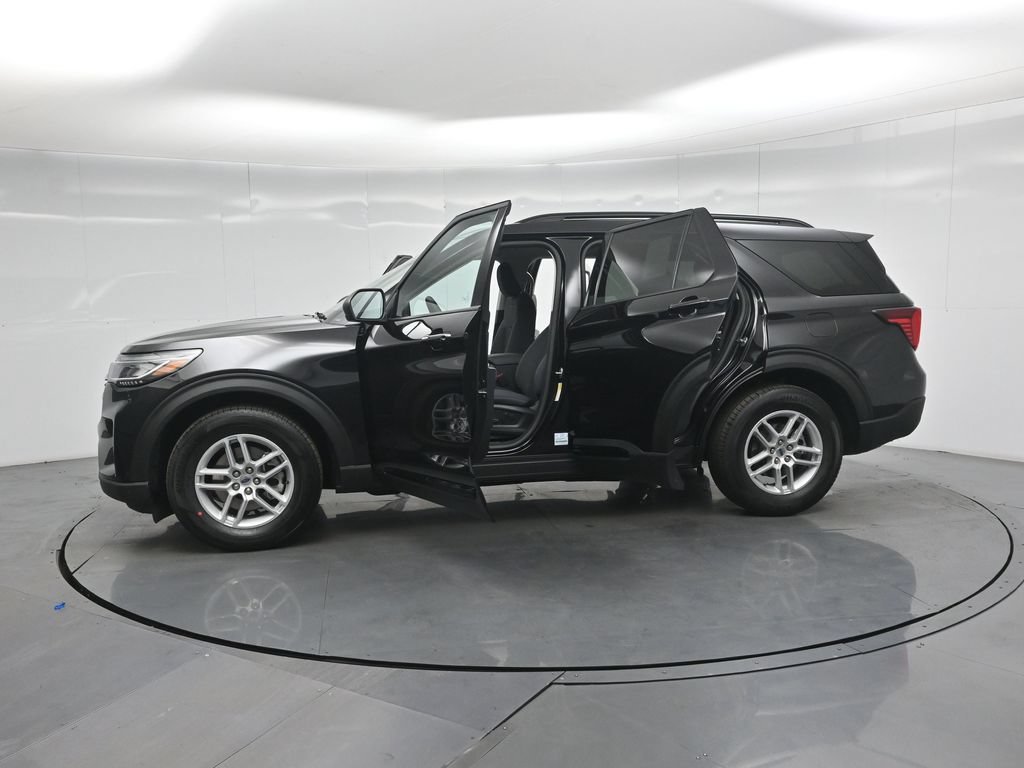 New 2026 Agate Black Metallic Ford Active image 34