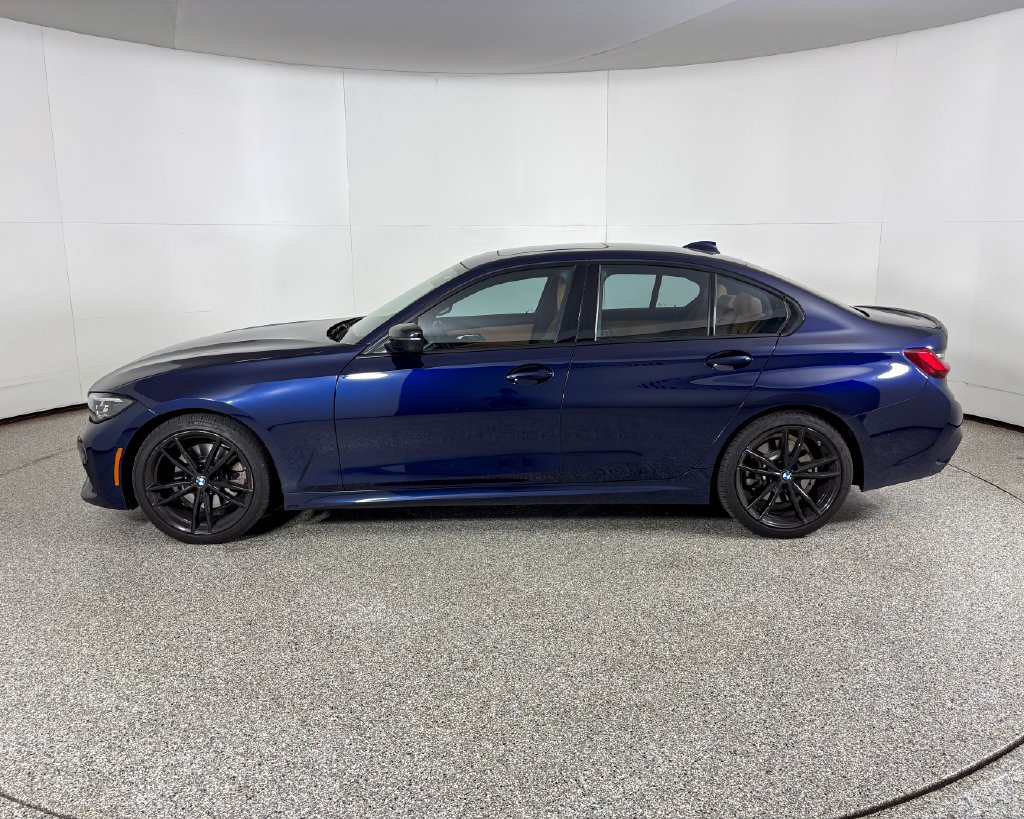 Used 2022 Blue BMW 330i xDrive image 6