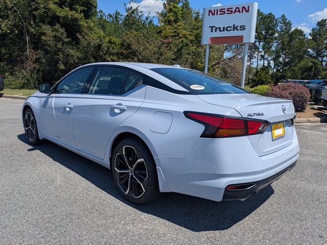 New 2025 Gray Sky Pearl Nissan SR image 6