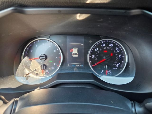 Used 2020  Toyota XLE image 26