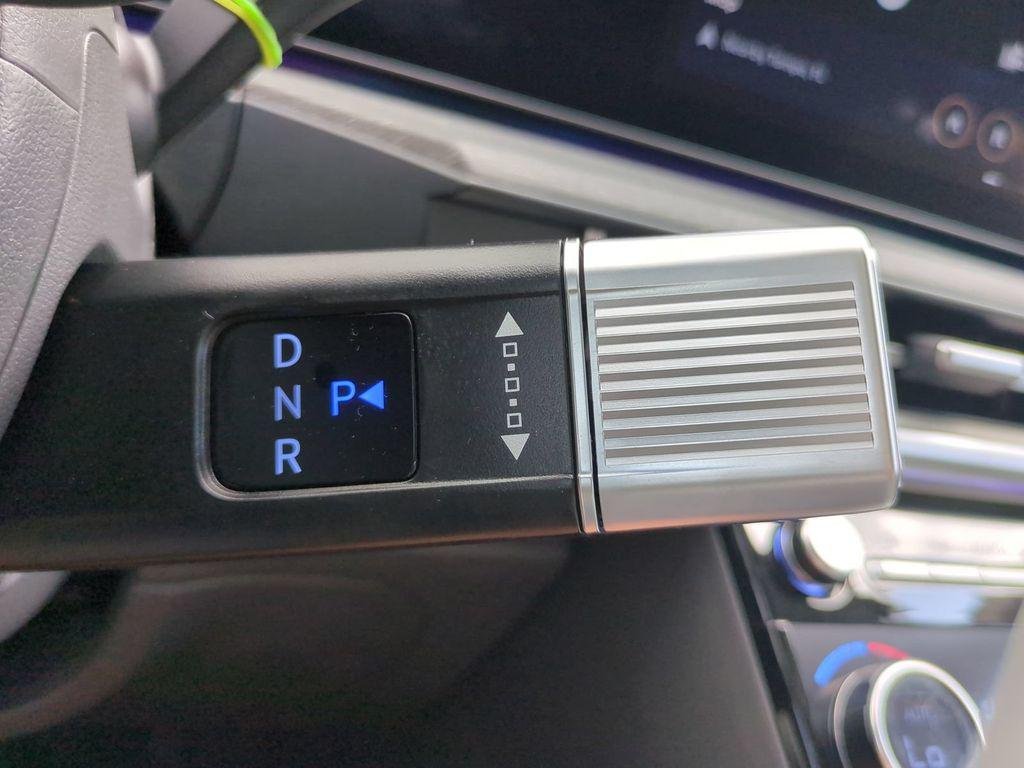 New 2027 Silver Hyundai Limited image 23