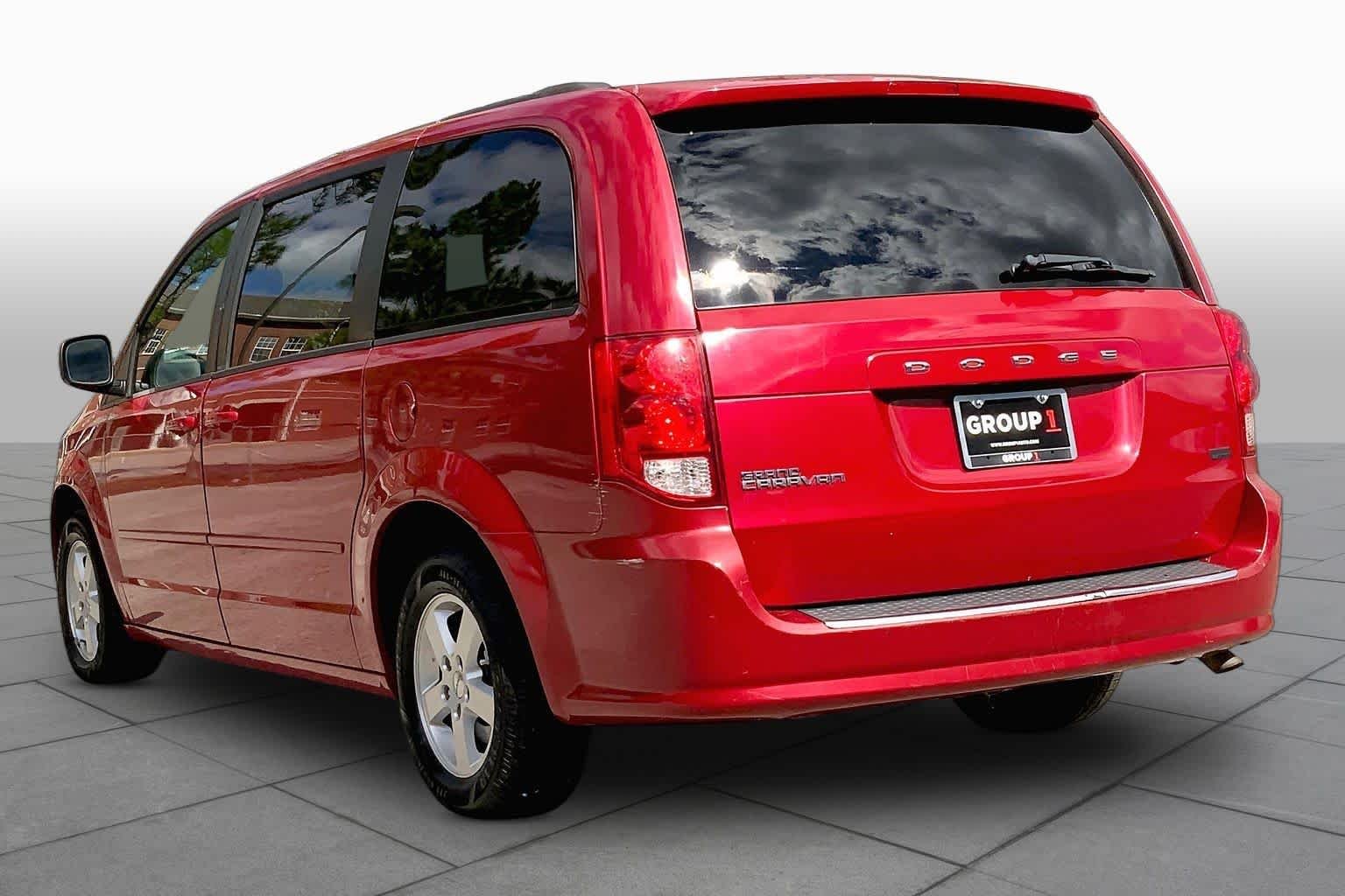 Used 2013 Redline Two-Coat Pearl Dodge SXT image 12