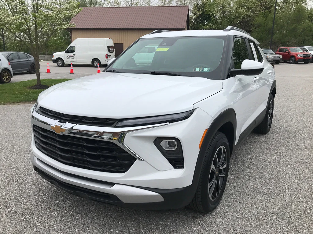 Pre-Owned 2024 Chevrolet Trailblazer LT