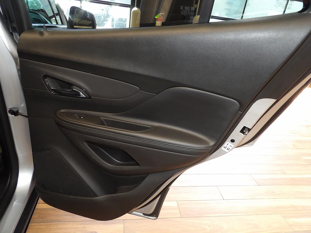 Used 2019 Quicksilver Metallic Buick Preferred image 15