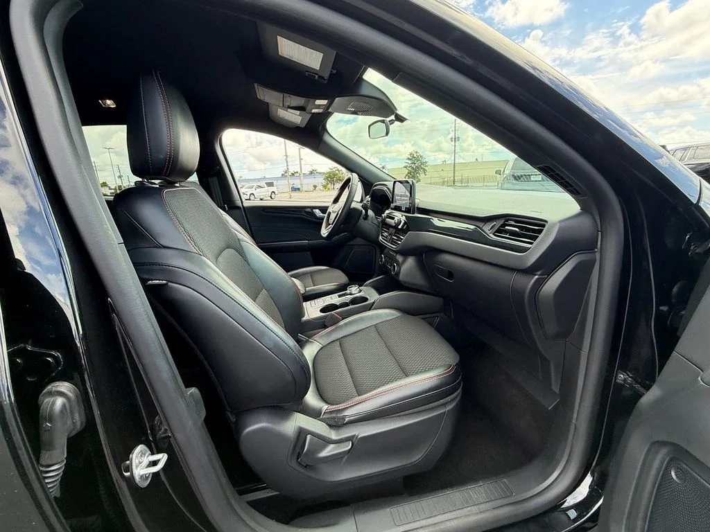 Used 2025 Black Ford ST-Line image 17