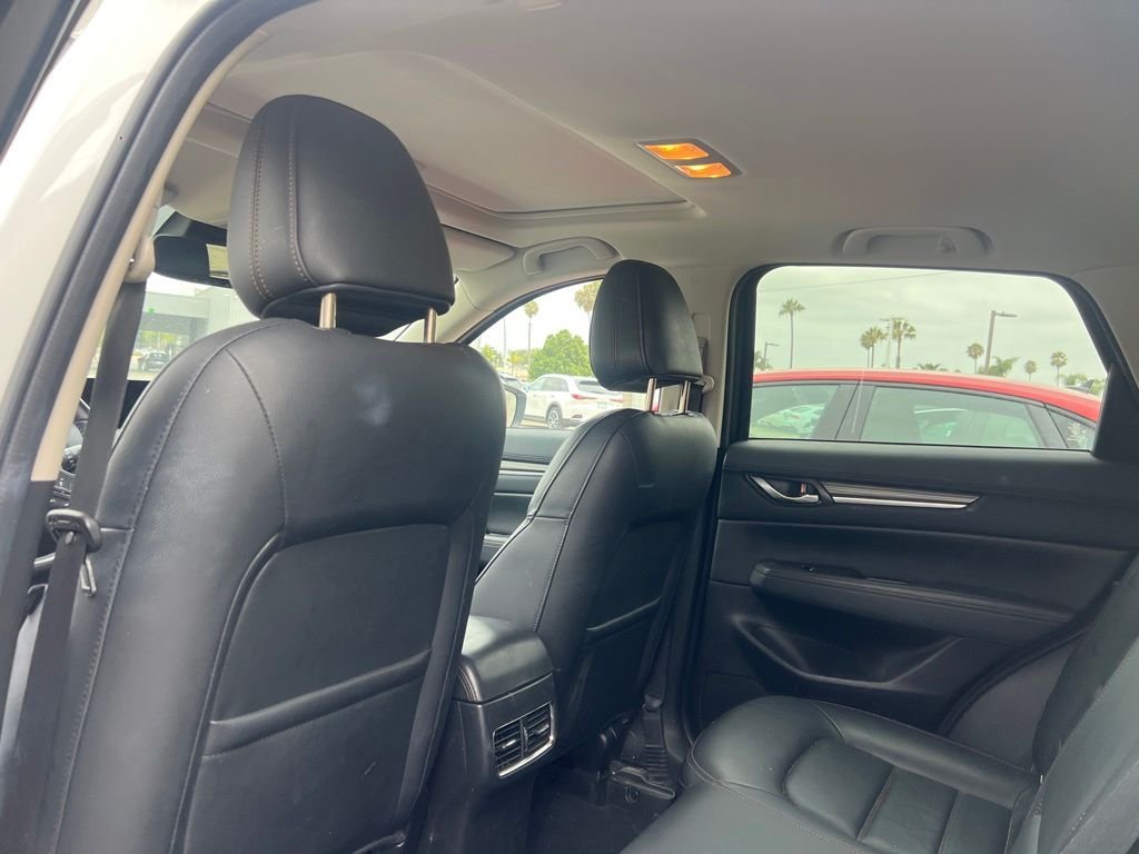 Used 2020 White Mazda Grand Touring image 12