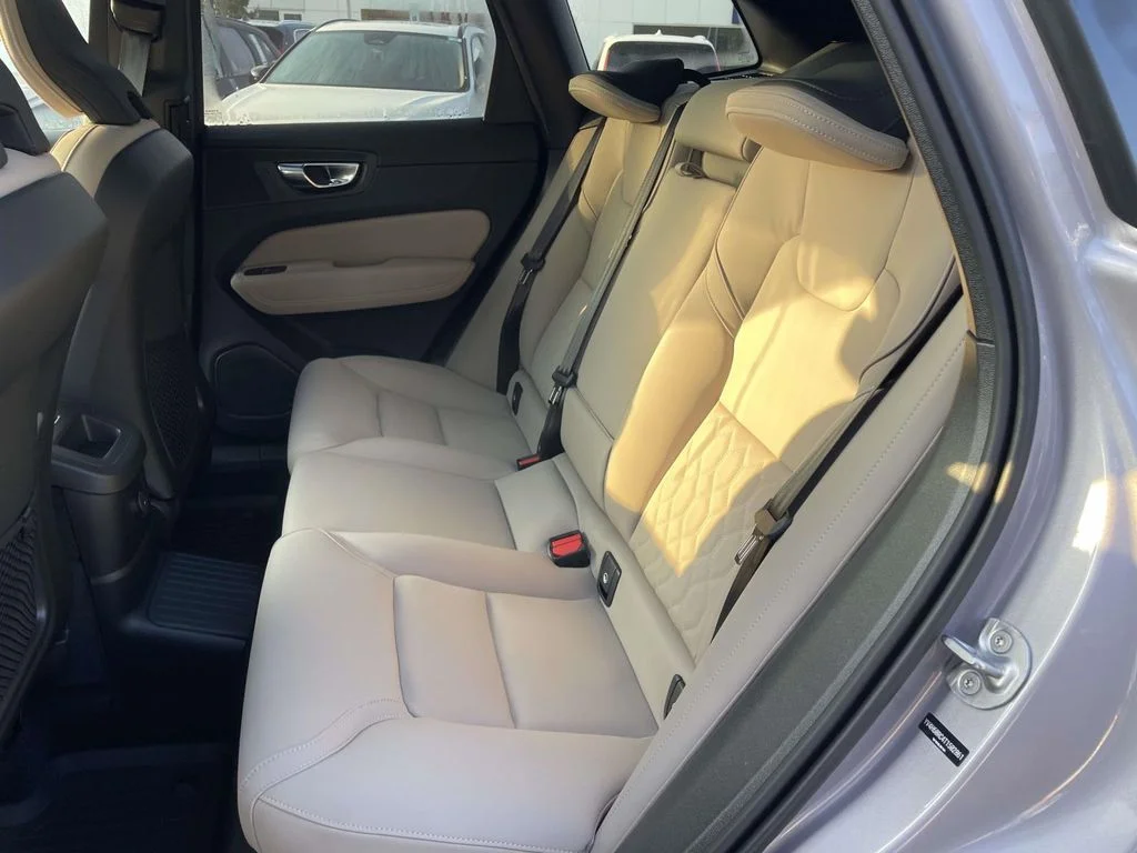 New 2026 Aurora Silver Volvo Plus image 3